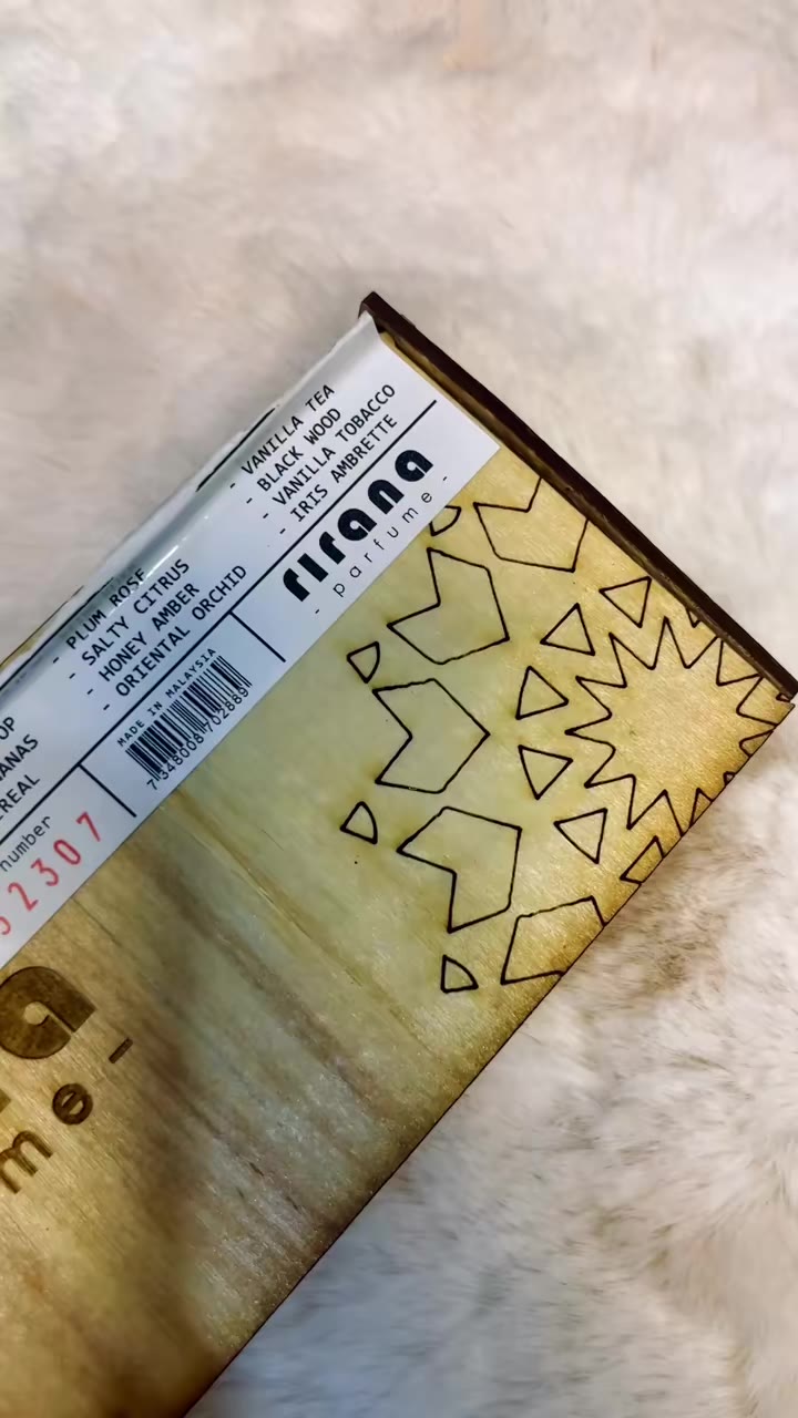 Rirana parfume in discovery set.. kalau korang beli set ni, korang akan dapat 11 perfume yg berbeza… sangat2 wangi 😭😭🤭🤭🤭             #perfume #riranaparfume #parfume #riranacoconutnanas #riranaperfumeapplenanas #riranaapplenanas #perfumeviral...