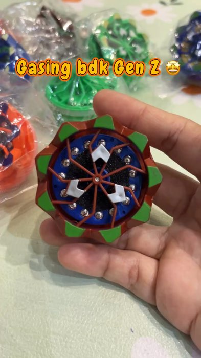 Seller ni bole pilih color 🤩 #gasing #kids #toys #spinning
