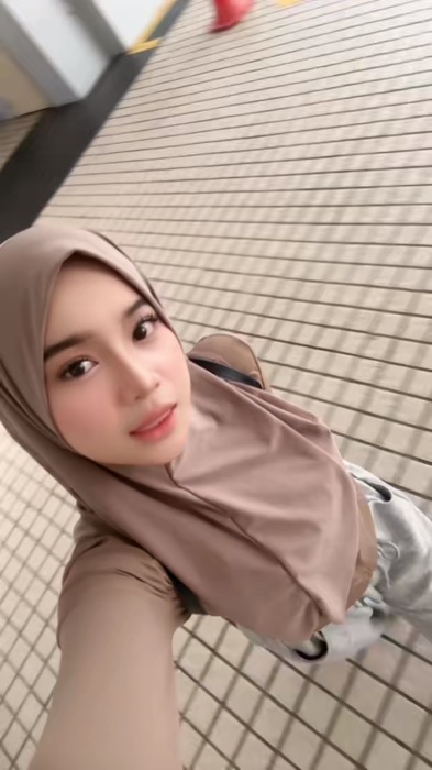 Tudung sarung jee ?