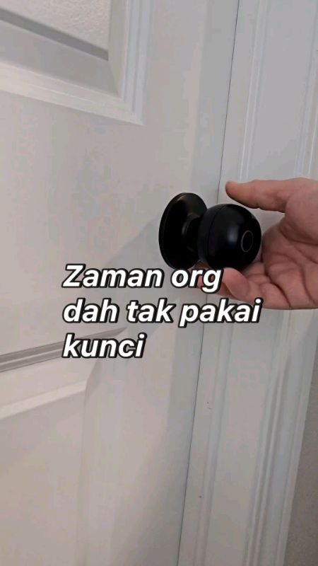 connect bluetooth apps. kalau battery habis cucuk power bank dulu bagi buka.#shoperhaul #fingerprintdoorlock #smartdoor #keyless #fyp