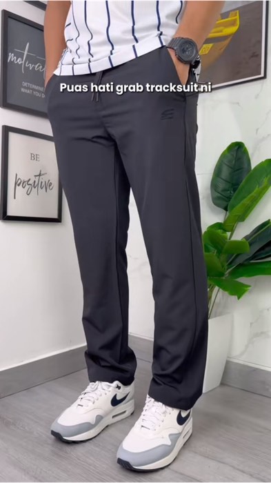 Premium tracksuit by Elgini #tracksuit #jogging #gym