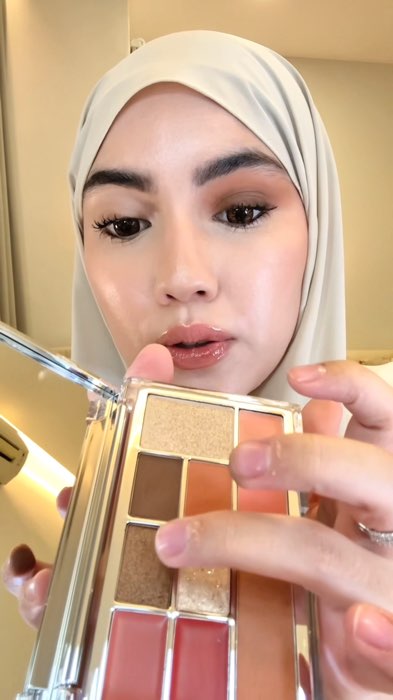 One palette, full face magic 💄✨ Who says you need many products to slay?  #caryacosmetics #makeuptutorial #fyp #beautiful #gracyglow