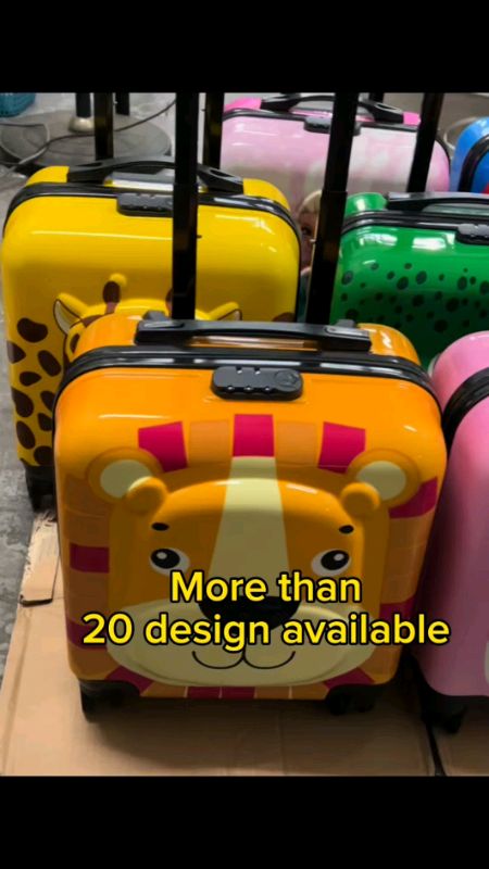 Banyak lagi pilihan design lain yang lawa2🤩 #luggage #luggagemurah #kidsluggage #luggageanak #luggagebudak #luggagetravel #begtravel #bagmurah