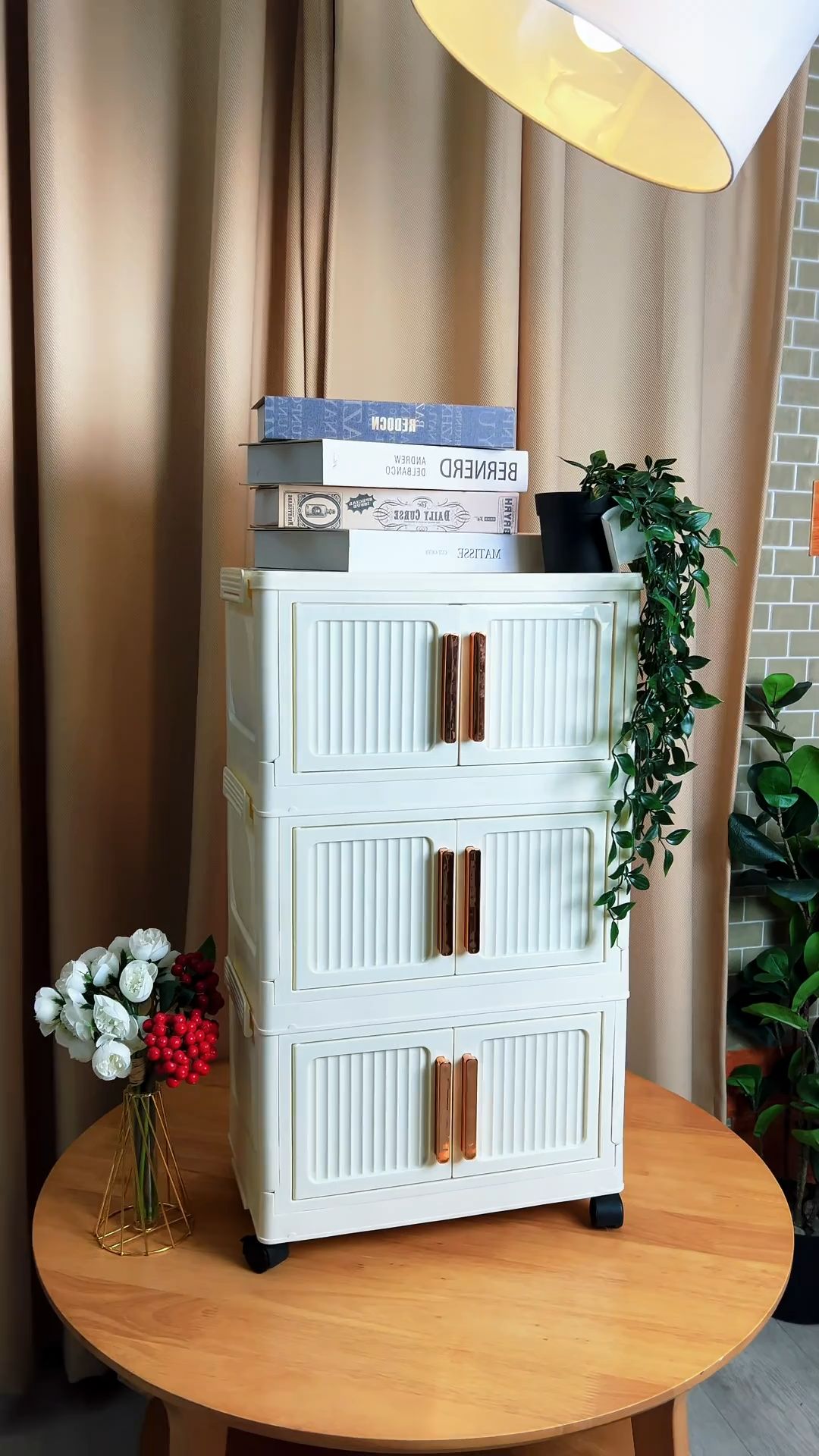 Save space and organize your kitchen with this 40–80 CM cabinet storage. Adjustable and practical. Order now. #sivhomedecomy